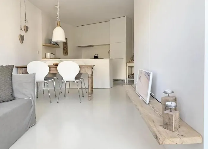 Chesa Auricula By Interhome